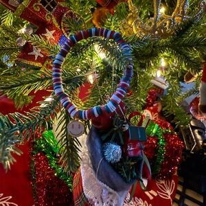 White Smilie Face Clay Beaded Bracelet